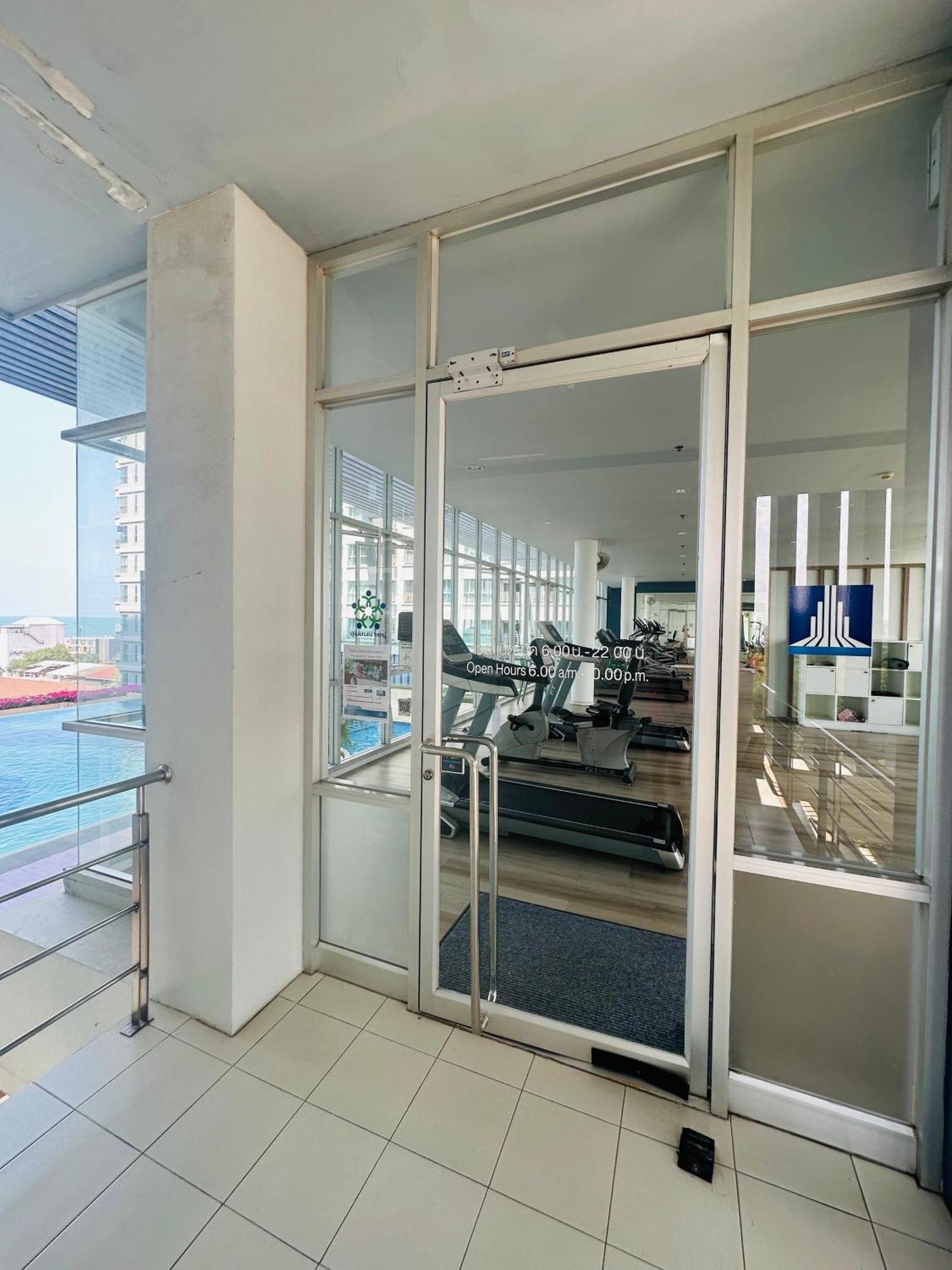 Seaview Beach Room Lumpini-Pool And Gym Face To Ocean جومتين بيتش المظهر الخارجي الصورة