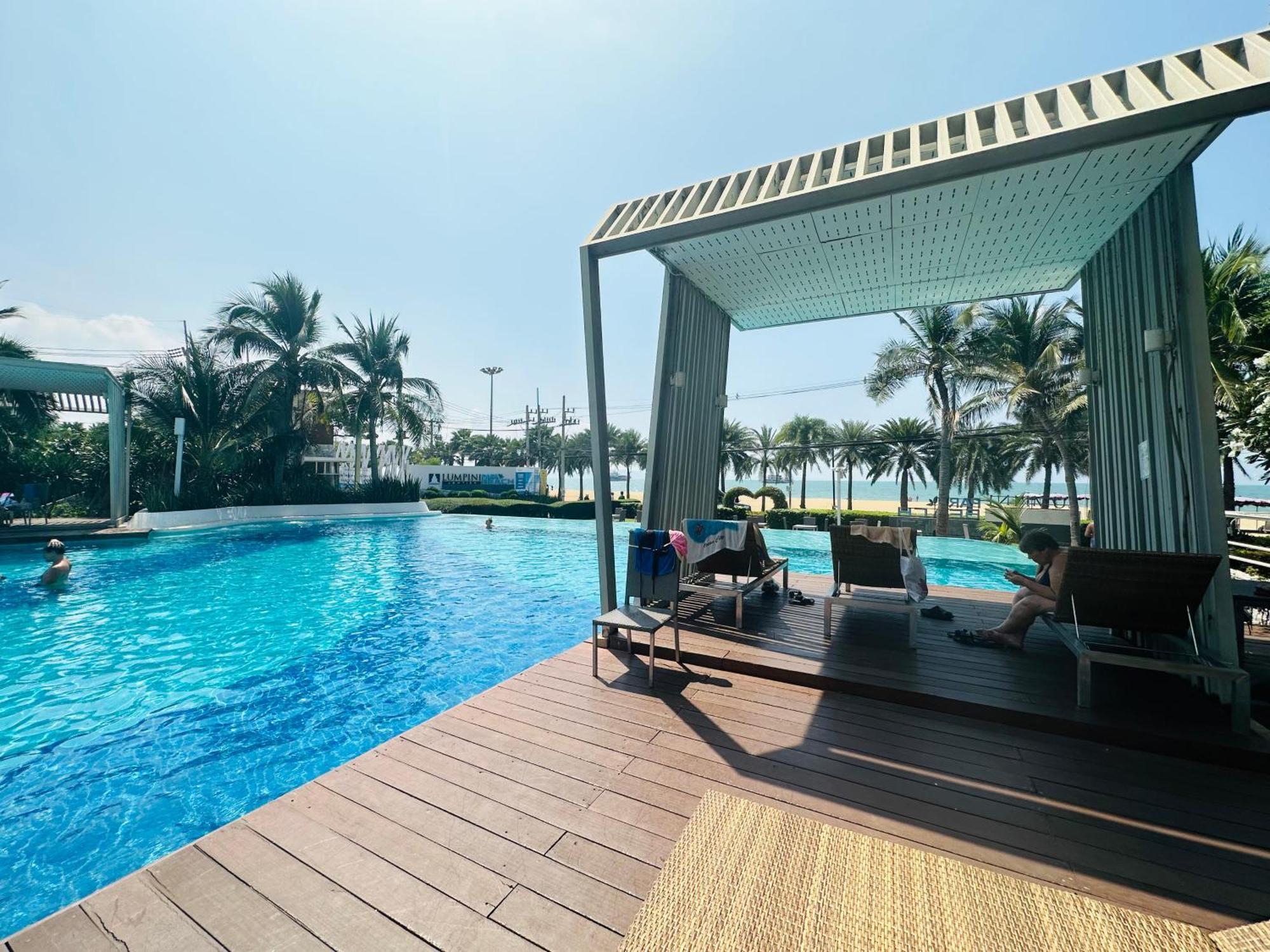 Seaview Beach Room Lumpini-Pool And Gym Face To Ocean جومتين بيتش المظهر الخارجي الصورة